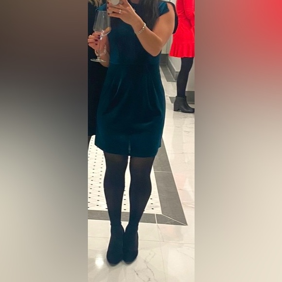 ASOS Emerald Green Velvet Holiday Cocktail Dress - Picture 2 of 7